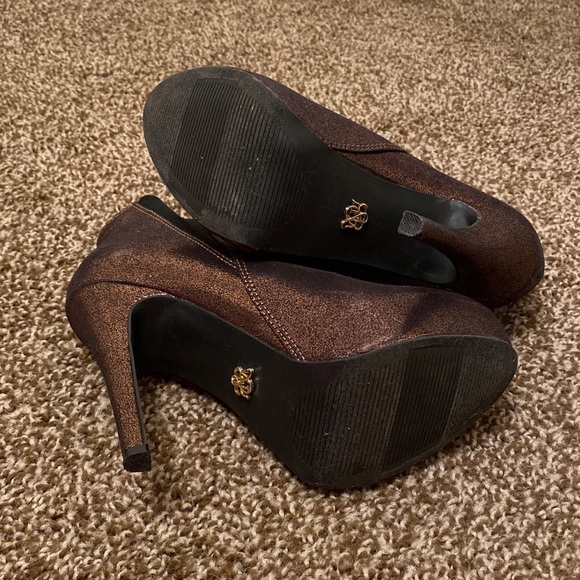 HP🎉Rock & Republic Glitzy Bronze Stiletto Booties - Picture 3 of 4
